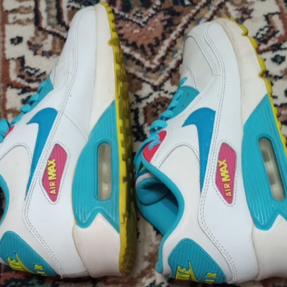 NWOT NIKE AIR MAX ATHLETIC SNEAKERS. Great Support For All Athletic Activities - Picture 12 of 12